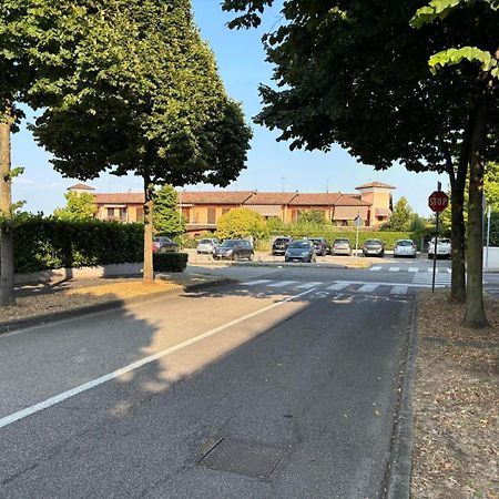 B&B Desenzano Paradise Desenzano del Garda Bagian luar foto